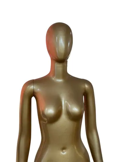 Mannequin CH28 1