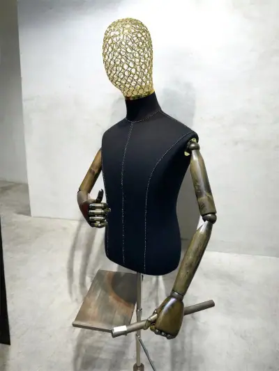 Mannequin costume  1