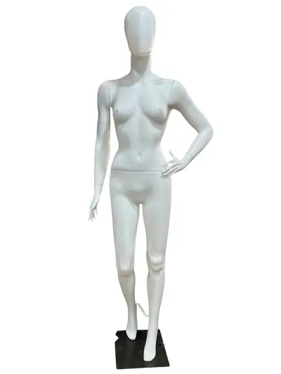 Mannequin plastique 02 0