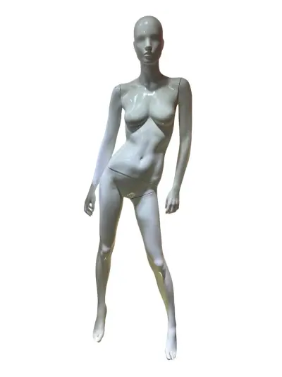 Mannequin fin CB09 0